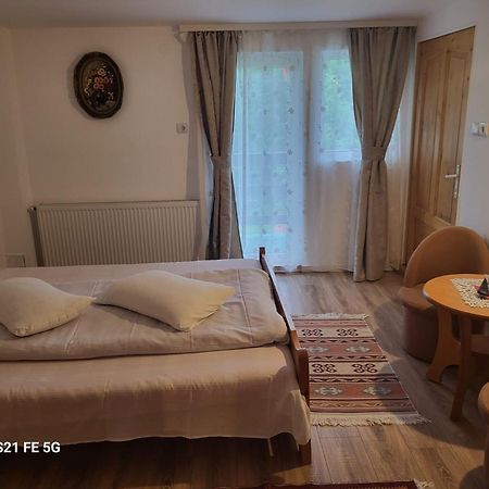 Pensiunea La Mamaie Cheia  Habitación foto